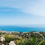 Piso Benalmadena Pueblo Con Vista, Piscina Y Tranquilidad